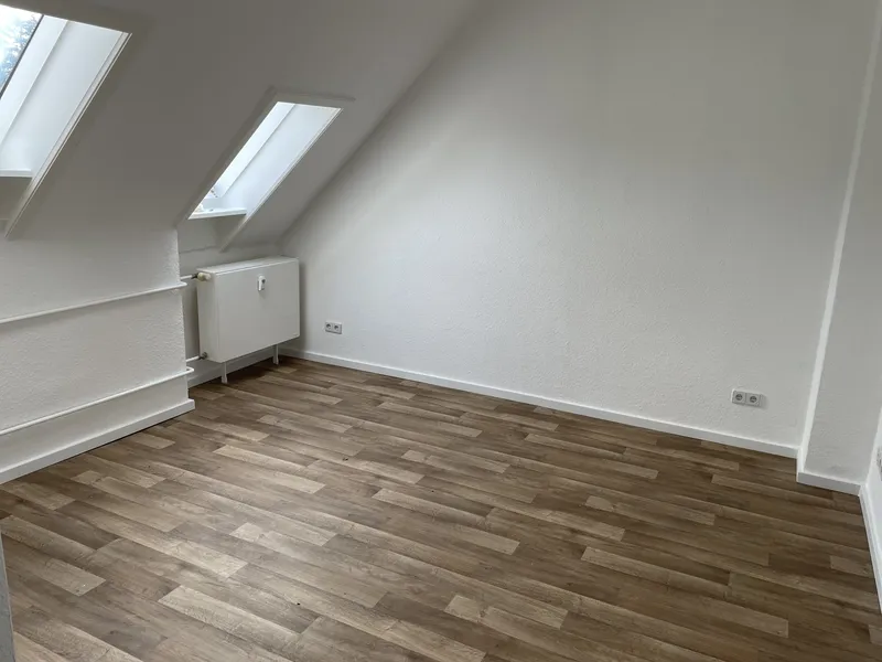 Sanierte 1 Zi.DG-Wohnung — photo 1